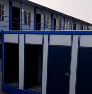 大興新機(jī)場上海建工項(xiàng)目40間宿舍安裝完成