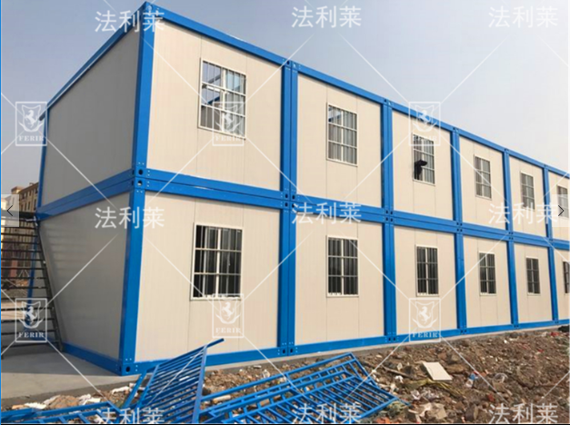 集裝箱活動房介于活動板房與集裝箱房之間，安裝流程